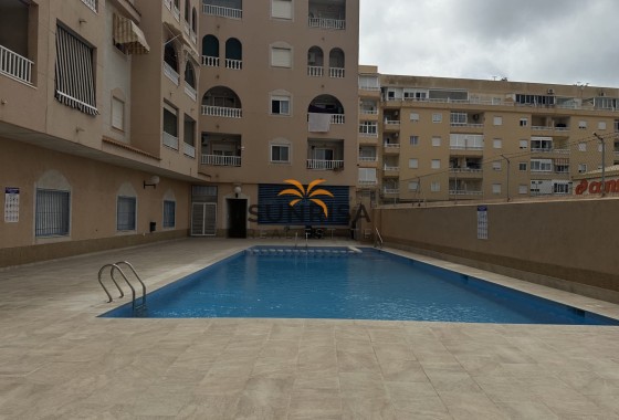 Appartement · Herverkoop - Torrevieja · Centro · Alicante · Spanje