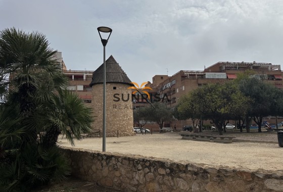 Appartement · Herverkoop - Torrevieja · Centro · Alicante · Spanje