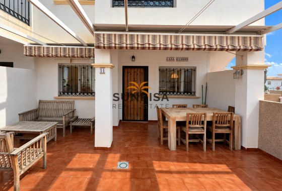 Bungalow · Herverkoop - Orihuela Costa · Punta Prima · Alicante · Spanje
