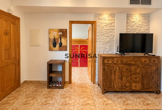 Bungalow · Herverkoop - Orihuela Costa · Punta Prima · Alicante · Spanje