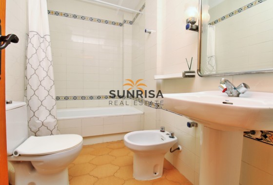Appartement · Revente - Villamartin · Alicante · Espagne