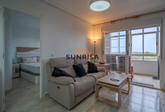 Appartement · Herverkoop - Torrevieja · La Siesta - El Salado - Torreta · Alicante · Spanje