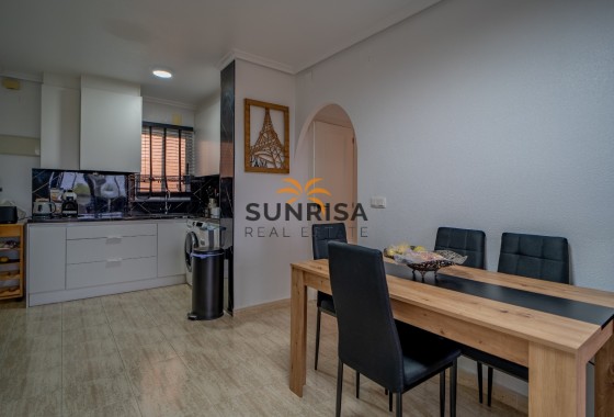 Appartement · Herverkoop - Torrevieja · La Siesta - El Salado - Torreta · Alicante · Spanje