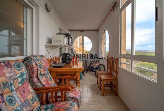 Appartement · Herverkoop - Torrevieja · La Siesta - El Salado - Torreta · Alicante · Spanje
