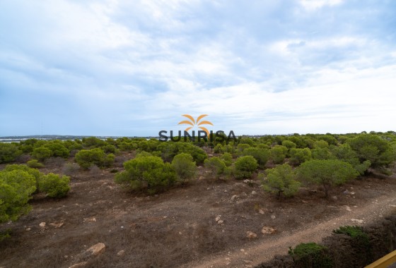 Appartement · Herverkoop - Torrevieja · La Siesta - El Salado - Torreta · Alicante · Spanje