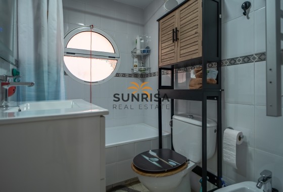 Appartement · Herverkoop - Torrevieja · La Siesta - El Salado - Torreta · Alicante · Spanje