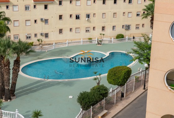 Appartement · Herverkoop - Torrevieja · La Siesta - El Salado - Torreta · Alicante · Spanje