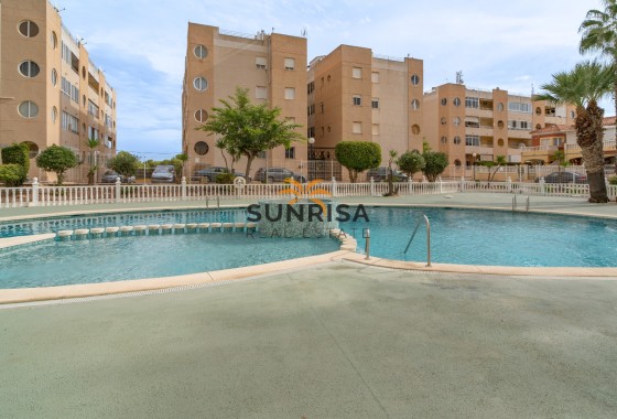 Appartement · Herverkoop - Torrevieja · La Siesta - El Salado - Torreta · Alicante · Spanje