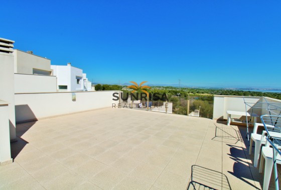 Villa · Resale - Villamartin · Alicante · Spain